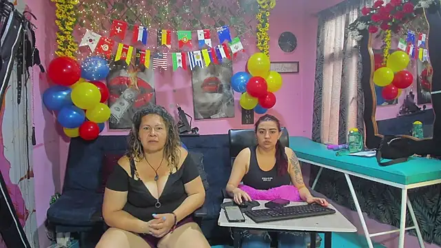 lesbiancuple webcam