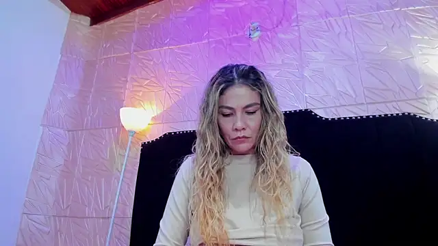 JennyRouse01 webcam