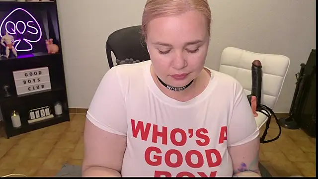 MargotGrey webcam