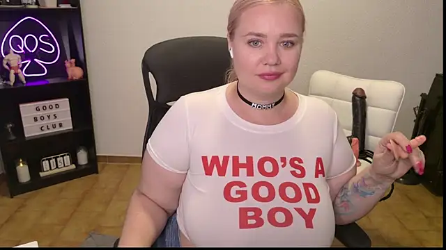 MargotGrey webcam