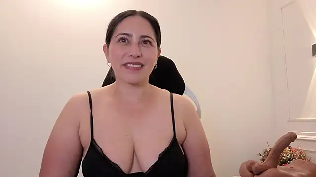 Watch valeriavg live on EroticFlix - High definition streams