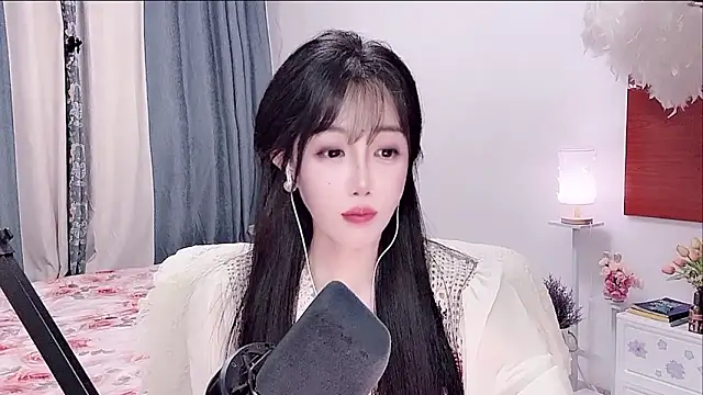 Laura_520 webcam
