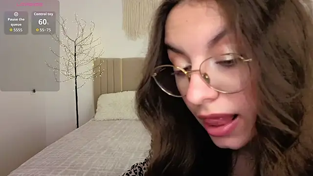 Real_cutie1 webcam
