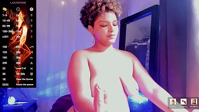 chloe_kisses webcam