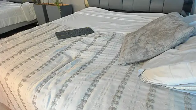 Charlie___Musk webcam