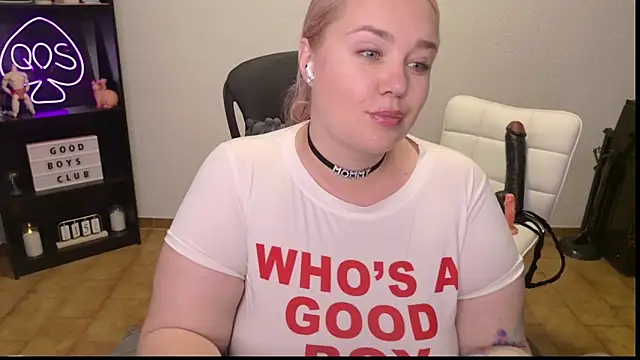 MargotGrey webcam