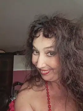 GypsyEsmeralda webcam