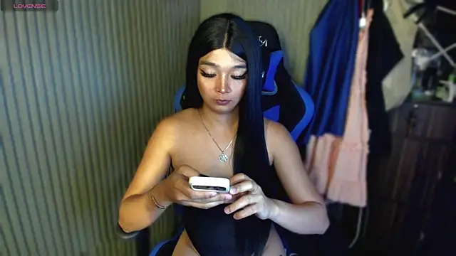 TrinityFucksYou webcam