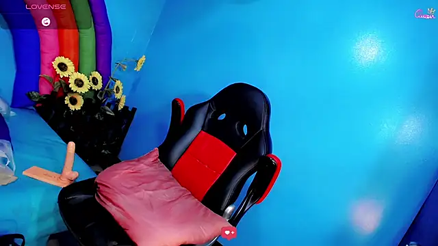 Isabella_Kirk_ webcam