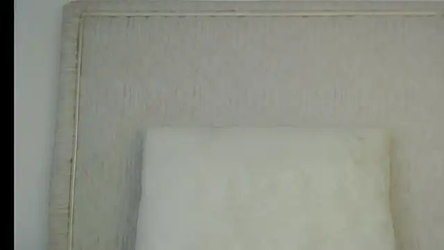 Electry_curly webcam