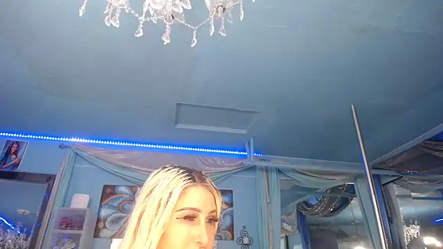ADRIANNA_FOX webcam