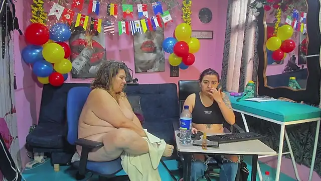 lesbiancuple webcam