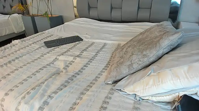 Charlie___Musk webcam