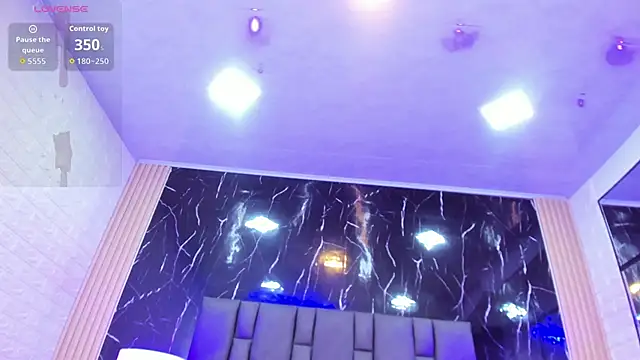 bustyglow - BustyGlow's free webcam - UK Sex Cams