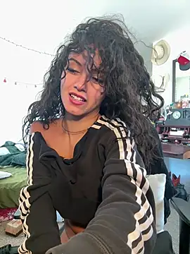 Kittybangerangbang webcam