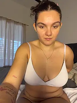 eva_stark10's live room