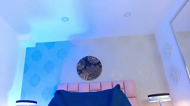 IsabelleDaza's room