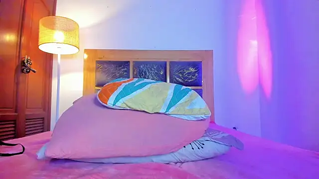Zoe_sky1 webcam
