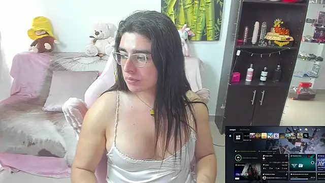 Modella: Khalifa_Gold