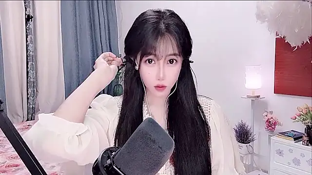 Laura_520 webcam