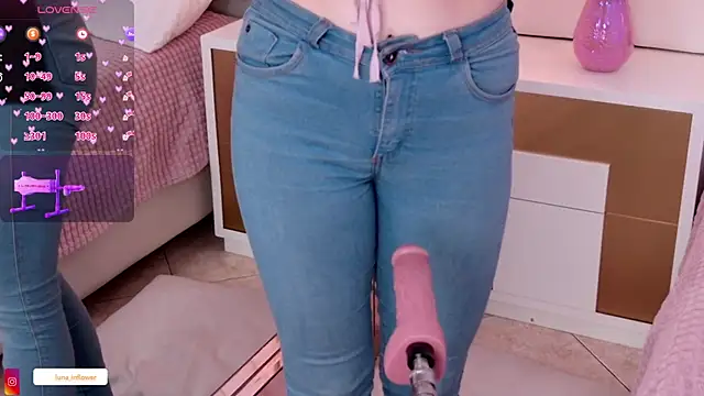 Flor_delunaa webcam