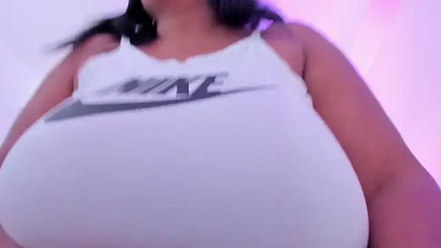 Ciara_Benet webcam
