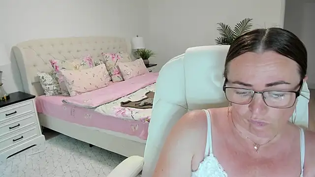 Vika73 webcam
