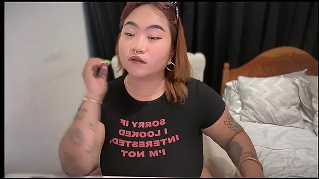 _XXXKittyTingles's room