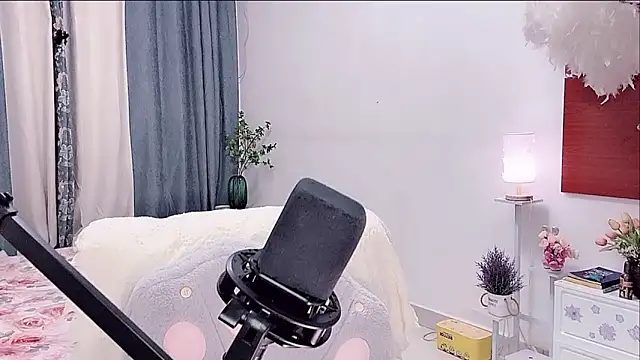 Laura_520 webcam