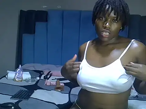 melanin_moon webcam