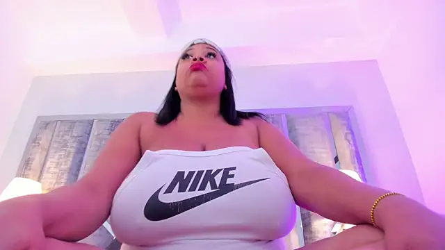 Ciara_Benet webcam