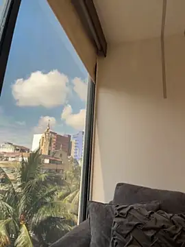emily-Hornyy webcam