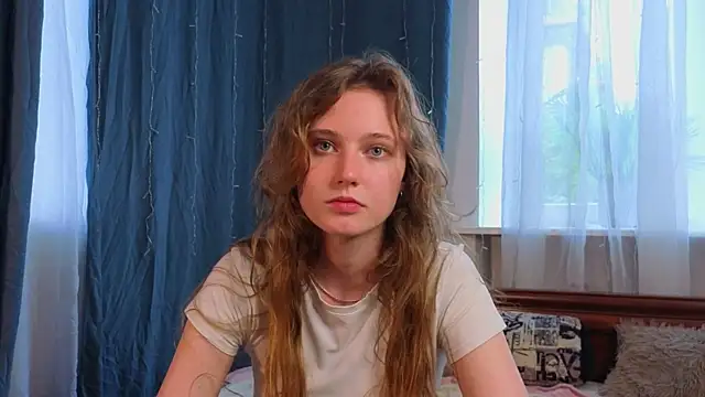 RubieHeiser live sex cam