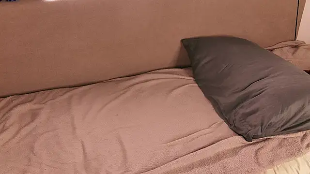 VelvetAnna webcam