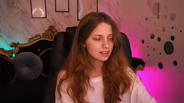 CuteeFoxy webcam