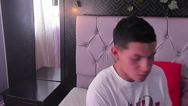Tony_Zackk webcam