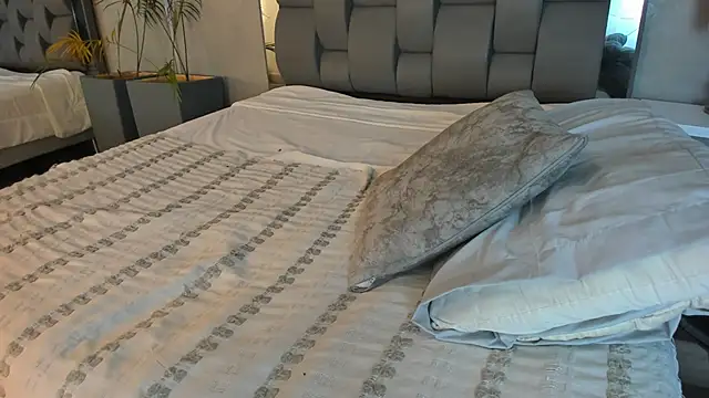 Charlie___Musk webcam