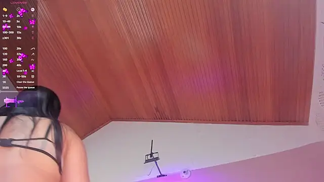 elodie_walker webcam