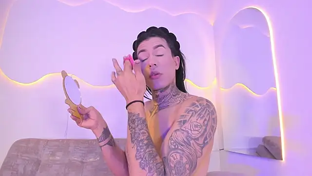 ArohomLester_ webcam