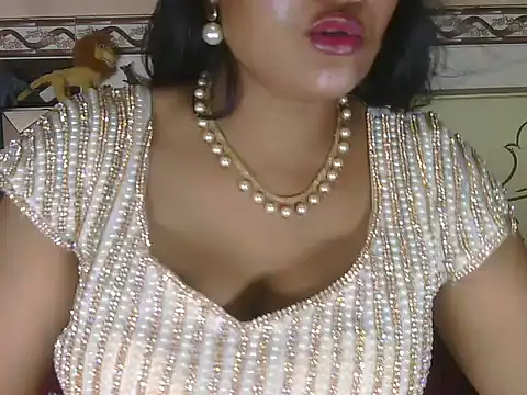 Watch hotee_bhabi live on EroticFlix - High definition streams