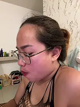 Ponthip webcam