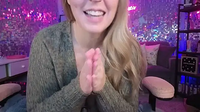 lucyallen4201 webcam