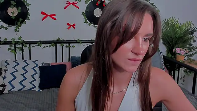 NicoleWells22 webcam