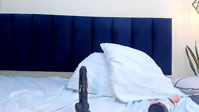 mayaevansmg webcam