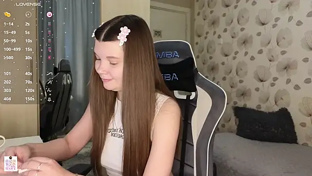 _cute_ice live cam on StripChat
