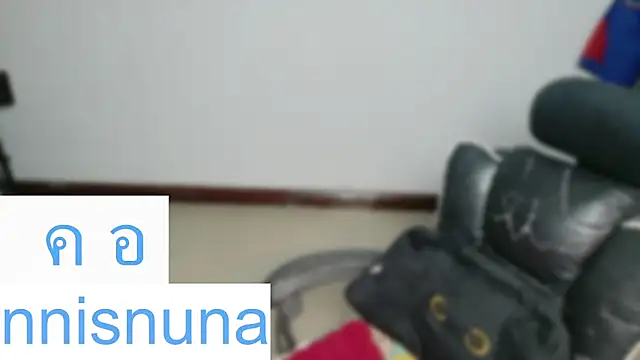 nunanunanuna webcam