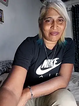 Goodgirlsue_77 webcam
