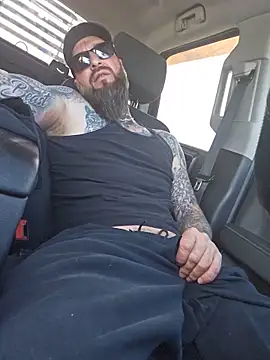 Beardedtattood webcam