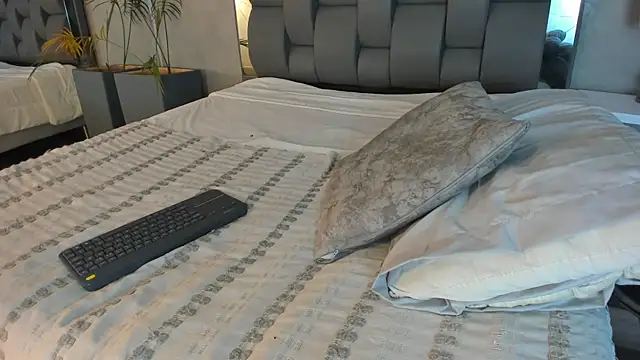 Charlie___Musk webcam