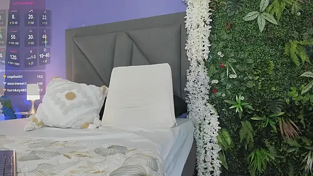 Watch Gaby_cruz_ live on EroticFlix - High definition streams